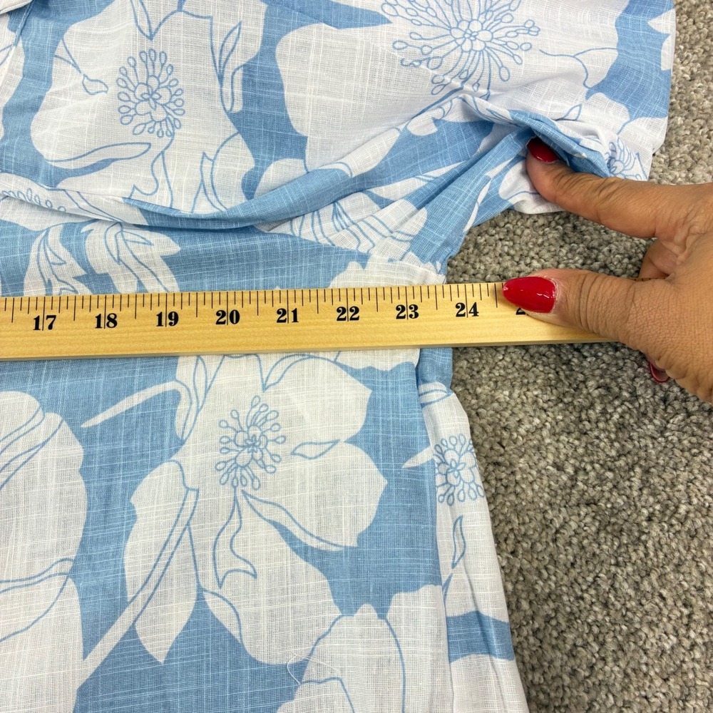 Women's 2X Blue White Floral Button Up Shirt Cottagecore Coastal Lightweight - Picture 6 of 8